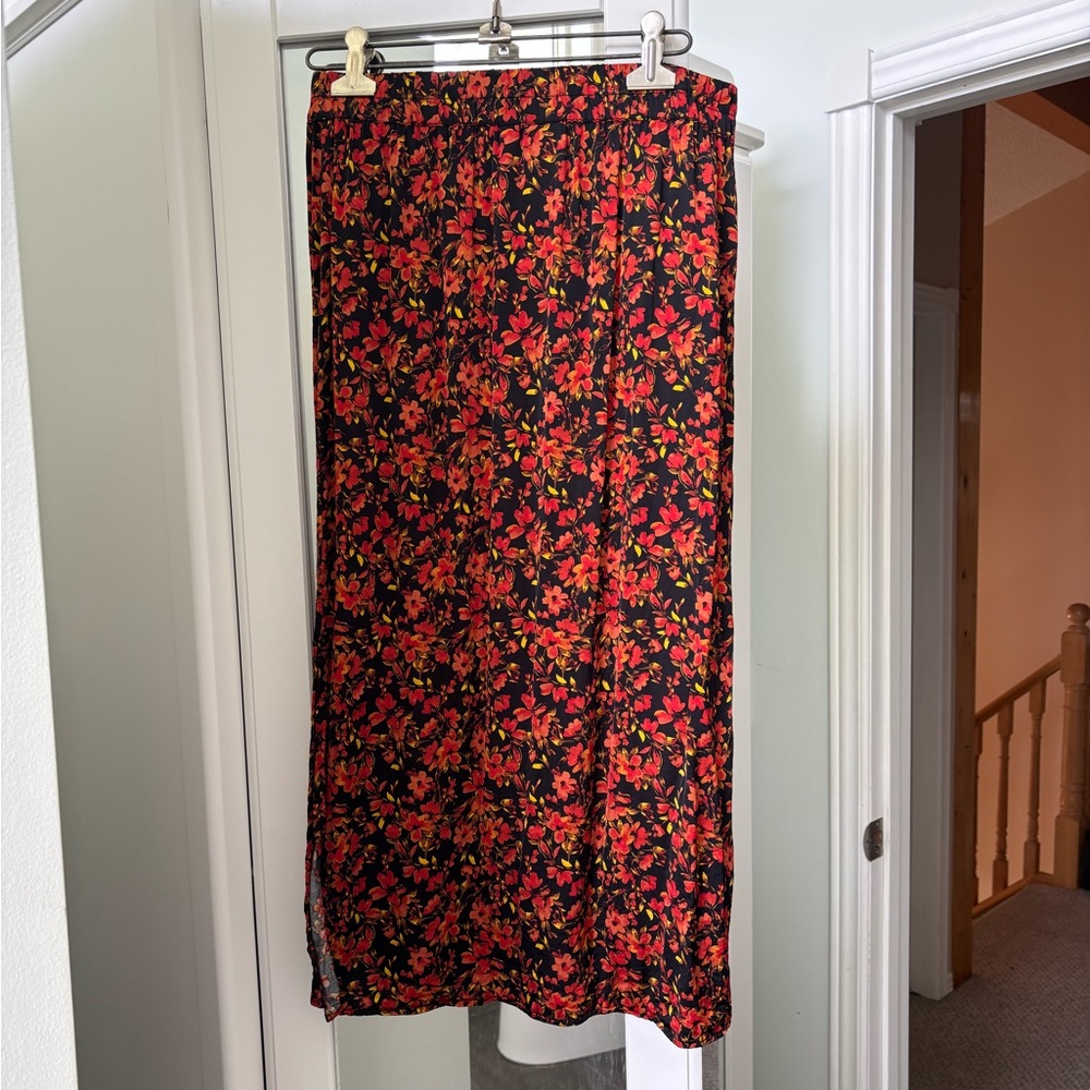 Floral GAP Midi Skirt